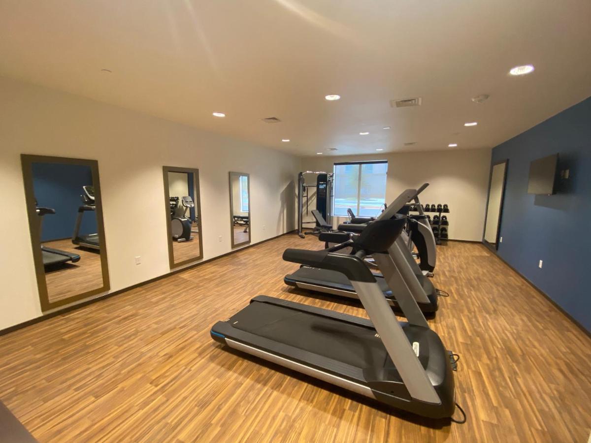 Comfort Suites Midland West エクステリア 写真