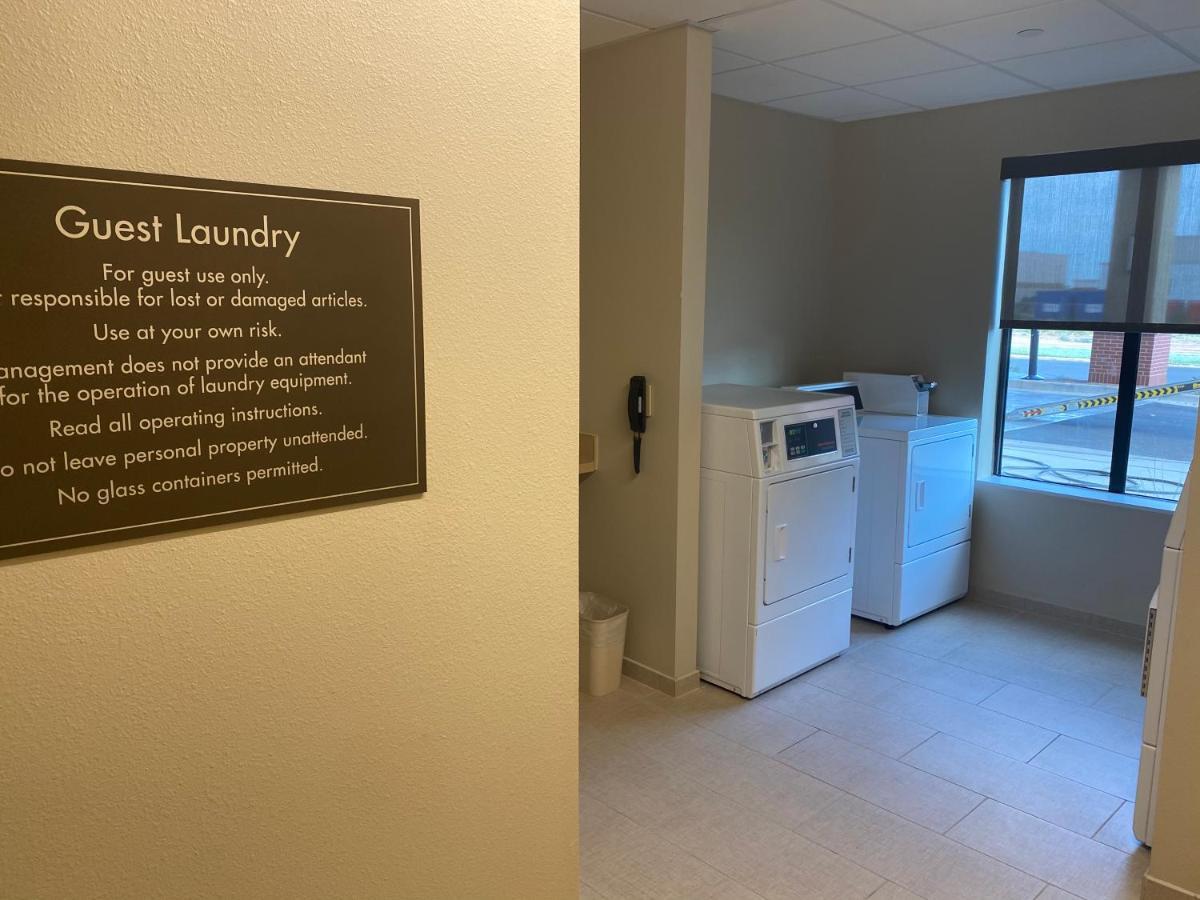 Comfort Suites Midland West エクステリア 写真