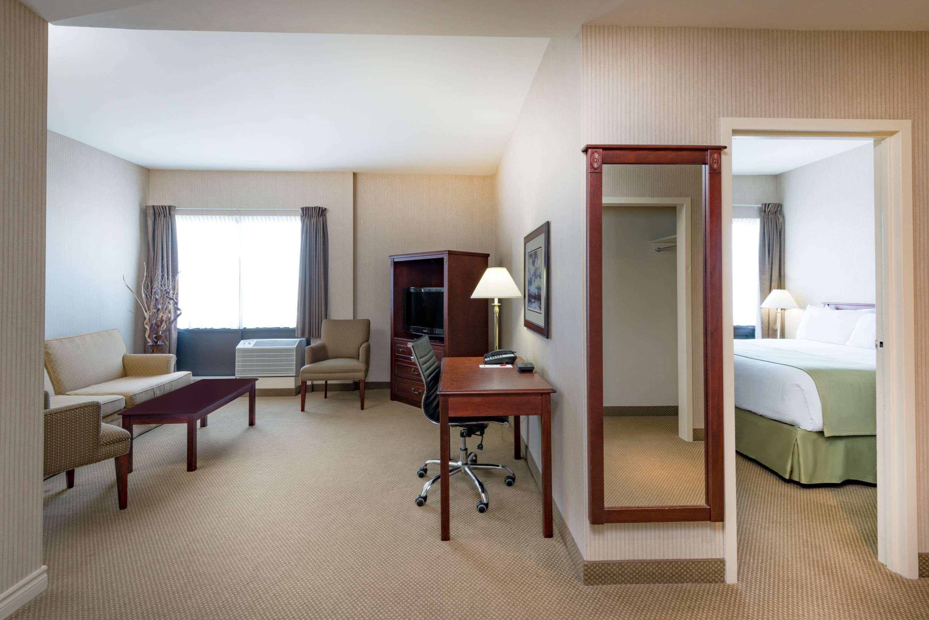 Comfort Suites Midland West エクステリア 写真